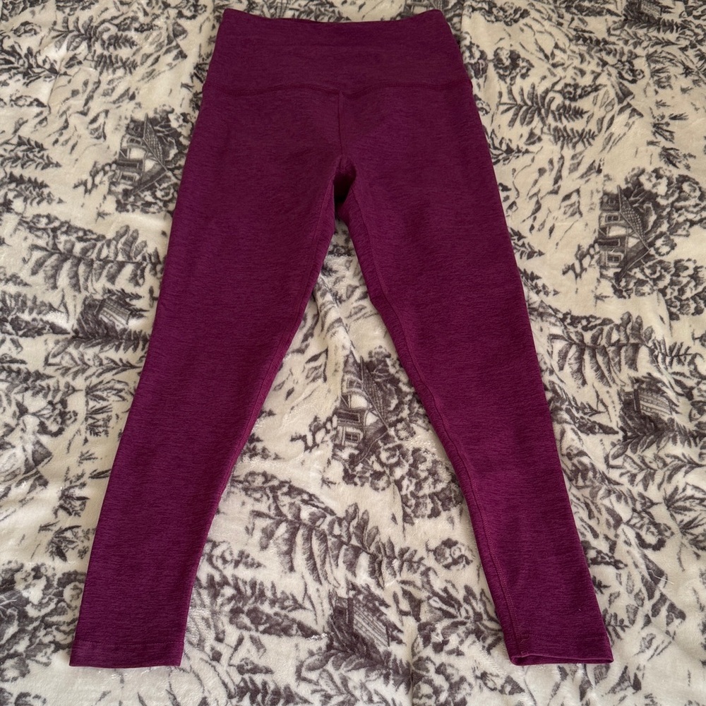 Beyond Yoga Berry Leggings